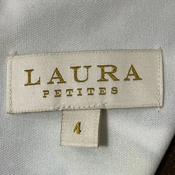 Pleated Detail Floral Dress - Picture 3 of 6